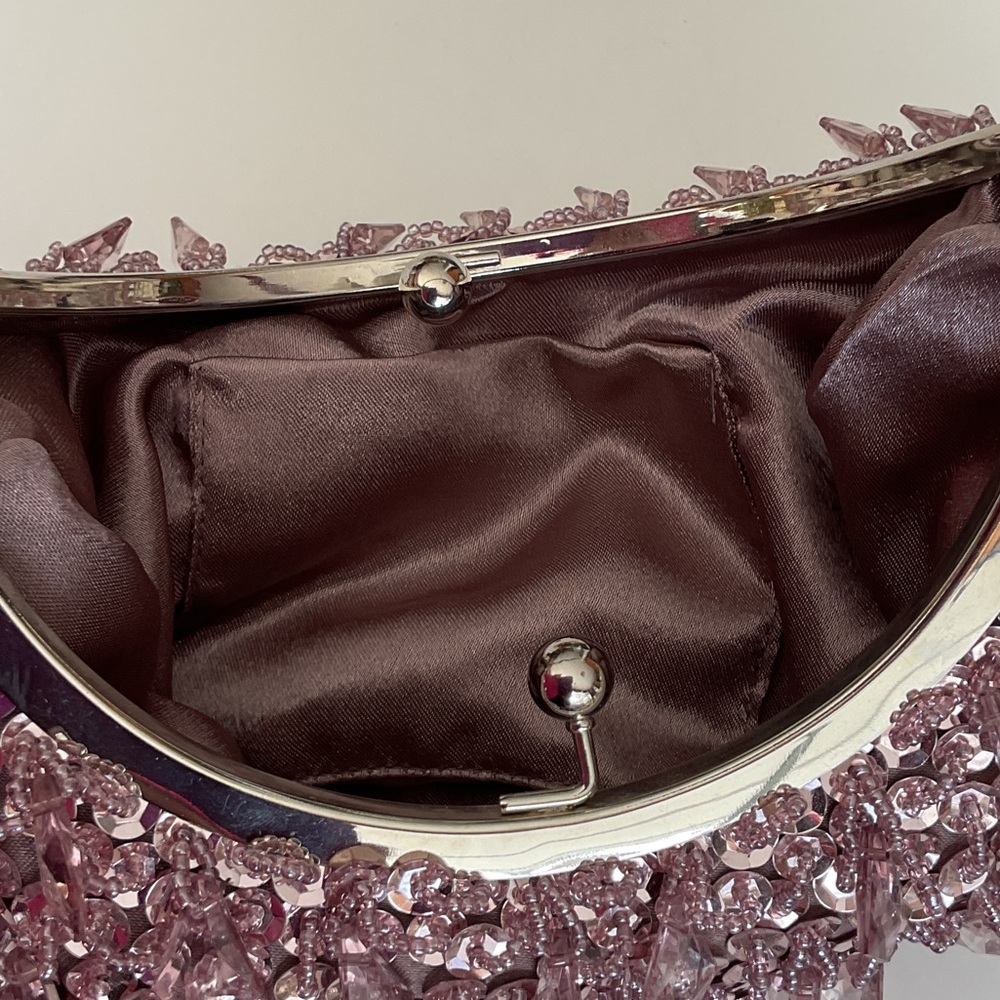 Elegant Pink Beaded Handbag - Picture 5 of 8